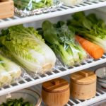 No Plastic Wrap, No Foil: The Japanese Method to Keep Vegetables in the Fridge Without Rotting
